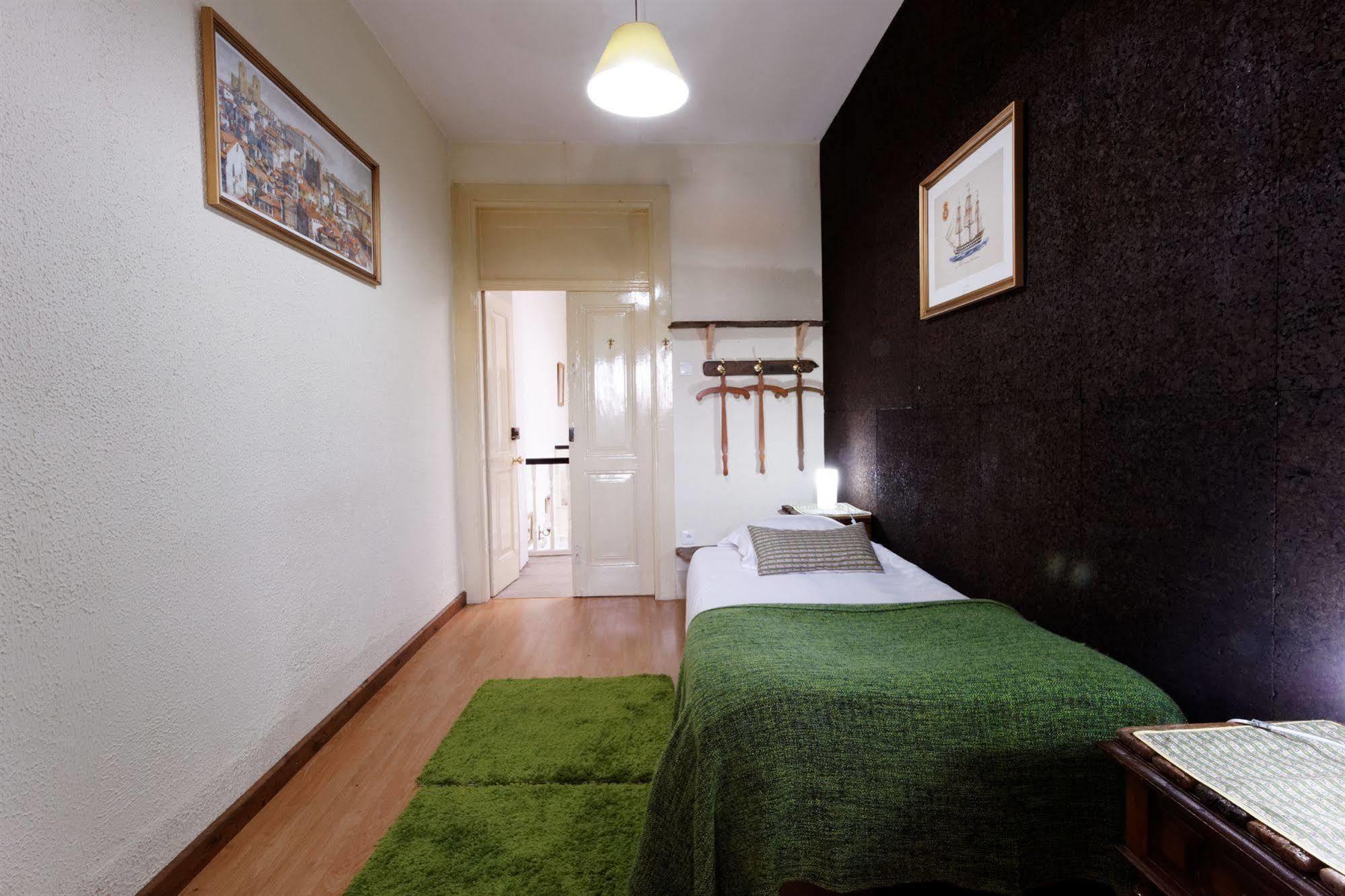 Alvares Cabral Guesthouse Porto Dış mekan fotoğraf